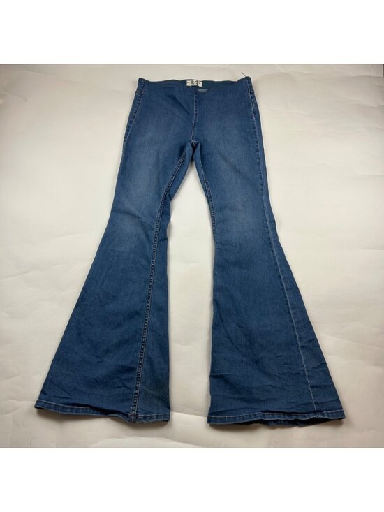 We The Free Denim - LONG We the Free People Medium Wash Stretch Denim Pull On Flare Jeans 31
